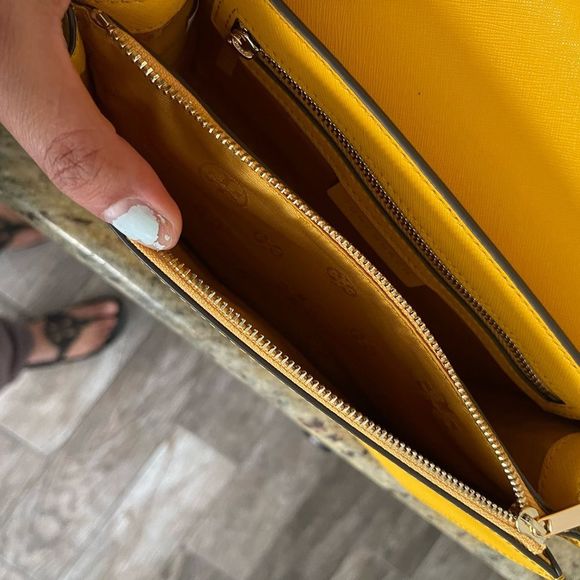 New 😍 Tory Burch Emerson Combo Crossbody - Picture 8 of 9